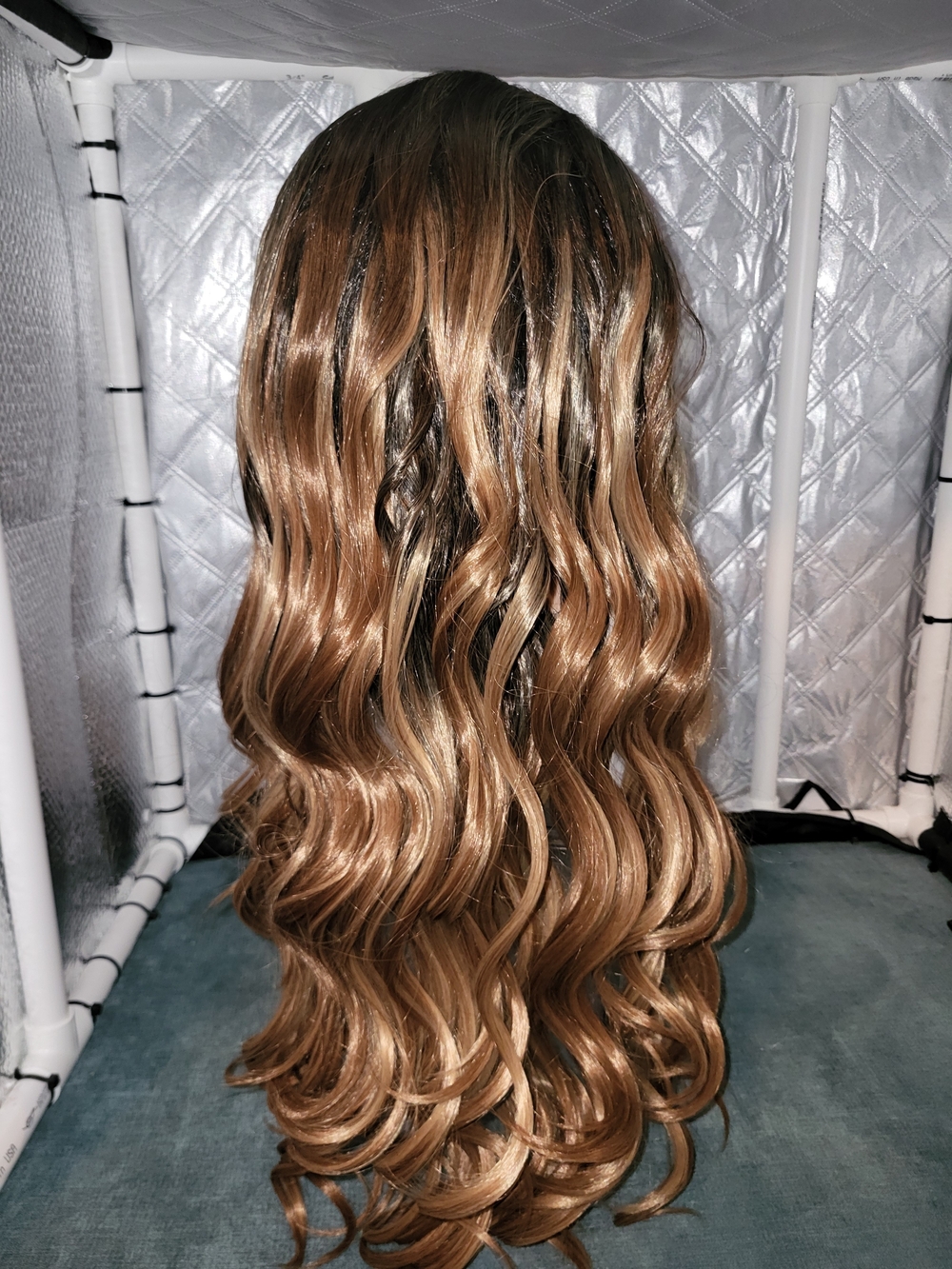 BELLAMI Alexa 32" Body Wave Synthetic Wig